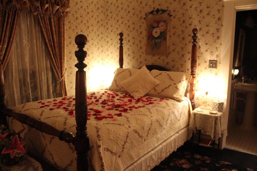 Rose Heart Inn